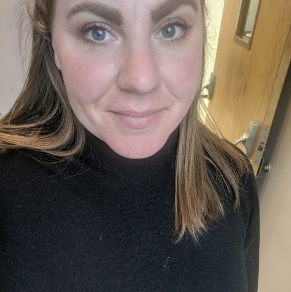 Meet Your Posher, Kate - Picture 1 of 4